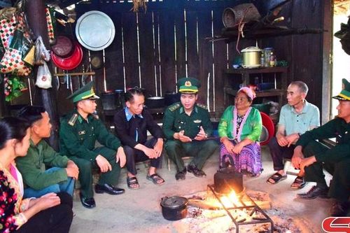 Bảo vệ biên giới từ sớm, từ xa: Bài 3. Những 'cột mốc sống' nơi biên cương