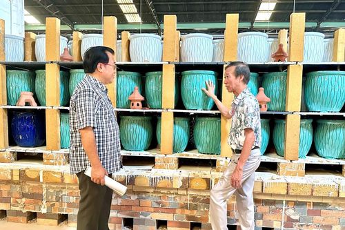 Gốm sứ Mỹ nghệ Kim Phát: 'Xanh hóa' sản xuất bằng chuyển đổi lò nung gốm tiết kiệm năng lượng