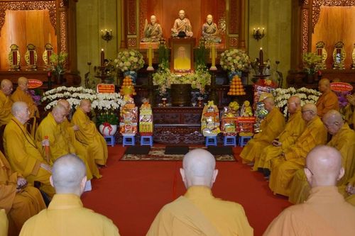 Trang nghiêm Lễ tưởng niệm Trưởng lão Hòa thượng Thích Từ Nhơn tại Việt Nam Quốc Tự