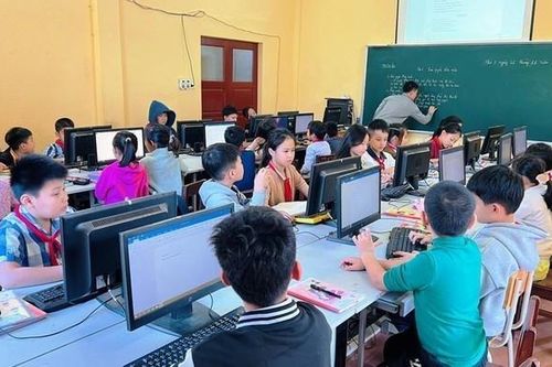 Thanh Hóa: Chuyển đổi số giáo dục thông qua nền tảng Khan Academy