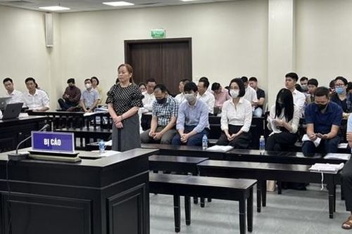 Tòa án yêu cầu làm rõ một số nội dung trong vụ sai phạm đấu giá quyền sử dụng đất gây thiệt hại 135 tỷ đồng.