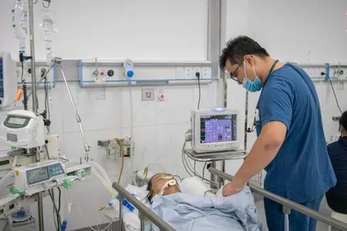 Đảm bảo tốt công tác khám, chữa bệnh trong dịp lễ 30/4-1/5