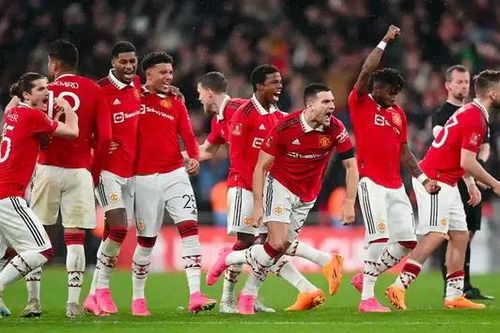 Manchester United lần thứ hai liên tiếp vào chung kết FA Cup