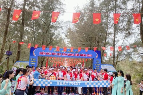 Hấp dẫn chương trình 'Biển đảo nơi địa đầu Đông Bắc' tại Móng Cái