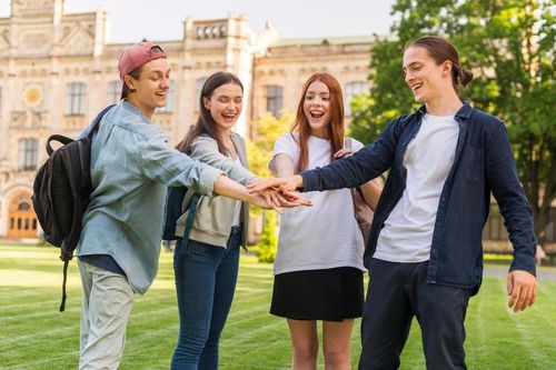 Vì sao sinh viên học ngành kinh doanh nên đi du học?