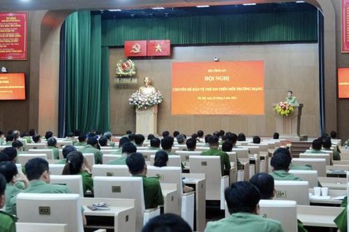 Tăng cường công tác bảo vệ trẻ em trên môi trường mạng