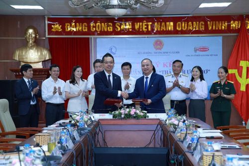 Acecook hỗ trợ trẻ em ngư dân có hoàn cảnh khó khăn với dự án 'Thả lưới ước mơ'