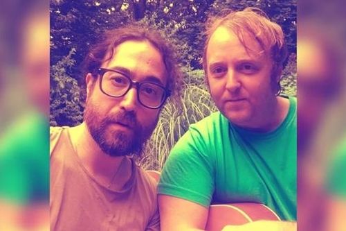 Hậu duệ Paul McCartney và John Lennon ra album chung