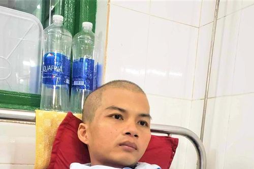 Quảng Nam: Chàng trai trụ cột gia đình bị ung thư máu