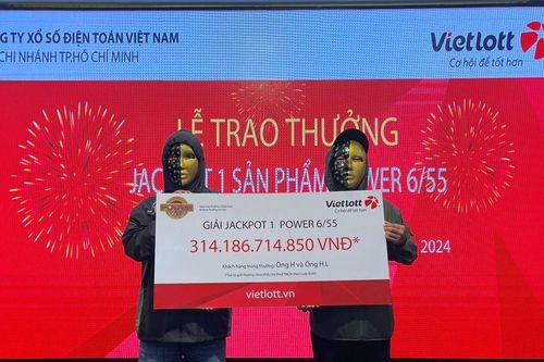 Chủ tạp hóa và một shipper tại TP.HCM chia nhau giải Vietlott 314 tỷ