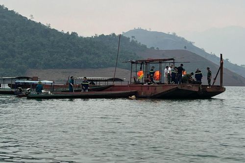 Đã tìm thấy 2 nạn nhân vụ lật thuyền ở Lai Châu do dông lốc
