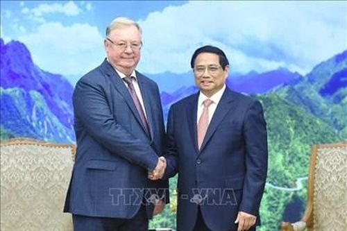 Thủ tướng Phạm Minh Chính tiếp Chủ tịch Hội Luật gia Liên bang Nga Sergey Stepashin