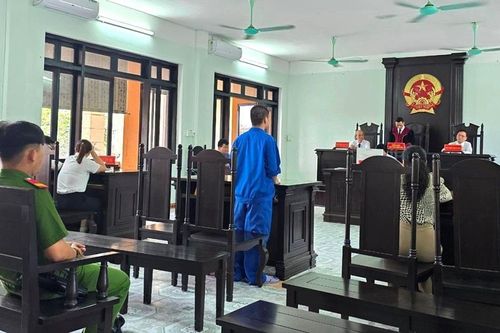 Thân trai… 13 bến nước!
