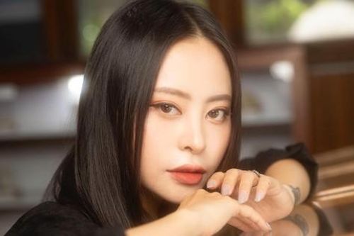 'Á hậu Việt thấp nhất lịch sử' khiến netizen bất ngờ khi đi thi nhan sắc quốc tế