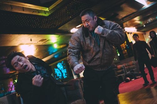 'Bom tấn' ngoại dồn dập đổ bộ rạp Việt