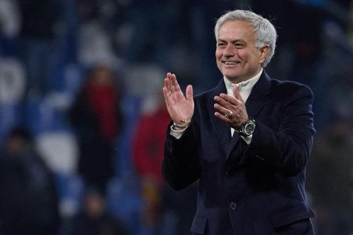 6 lý do HLV Mourinho sắp về Barcelona