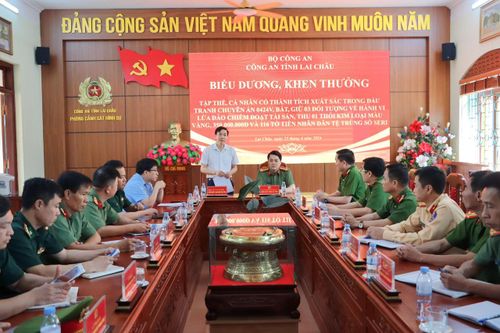 Lai Châu khen thưởng Ban chuyên án bắt giữ nhóm đối tượng lừa bán 1 kg vàng giả