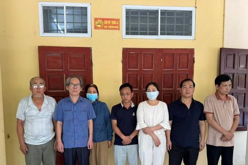 Bắt giữ vụ đánh bạc bằng hình thức 'cào 3 cây', thu giữ hàng trăm triệu đồng