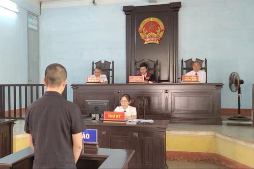 Mua bán trái phép ma túy để phục vụ cơn nghiện