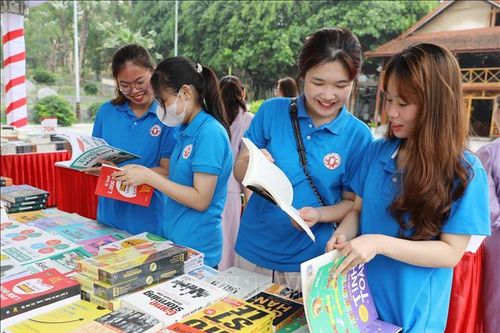 Phong phú hoạt động Hội Sách Đất Tổ năm 2024
