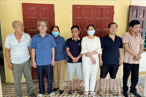 Triệt phá tụ điểm đánh bạc, thu giữ hàng trăm triệu đồng