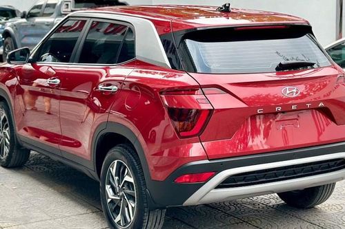 Mới lăn bánh hơn 3.000 km, Hyundai Creta 'siêu lướt' bán lại với giá rẻ ngỡ ngàng