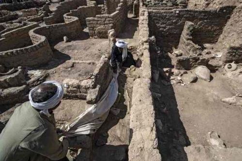 Khám phá đáng kinh ngạc về Ai Cập cổ đại, ly kỳ lời nguyền Pharaoh
