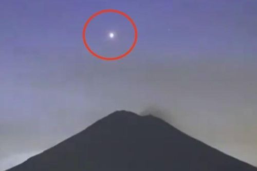 Mexico: Nghi vấn UFO đang bay lơ lửng, bỗng mất tích ở nơi khó tin