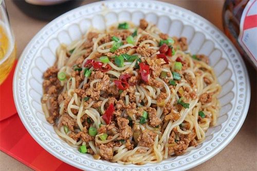 Cách làm mì thịt băm mềm ngon, dễ ăn cho bữa sáng