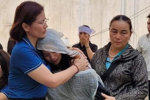 Hội LHPN tỉnh Yên Bái thăm hỏi, hỗ trợ gia đình các nạn nhân trong vụ tai nạn 7 người tử vong