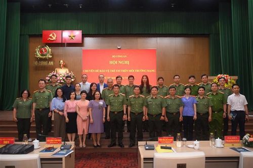 Tăng cường các biện pháp bảo vệ trẻ em trên môi trường mạng