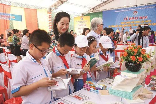 Đọc sách góp phần hoàn thiện nhân cách