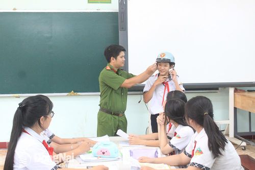 Khi công an chính quy tham gia công tác Đoàn ở cơ sở