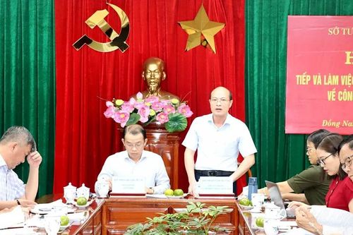 Bộ Tư pháp làm việc về công tác giám định tư pháp
