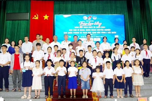 Nhân lên tình yêu biển, đảo