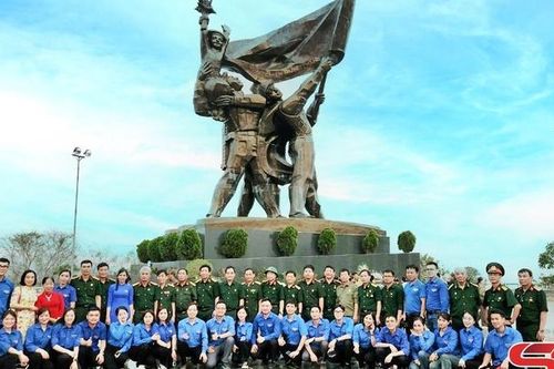 Biểu tượng của khát vọng hòa bình và ý chí độc lập, tự do