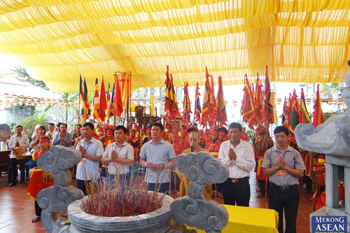 Đặc sắc lễ rước nước chùa Trông xã Hưng Long ở Hải Dương