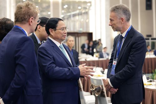 Thủ tướng đề xuất đưa ASEAN thành hình mẫu về chuyển đổi số