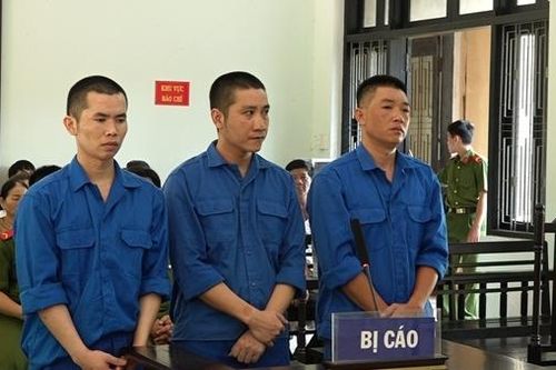 Lãnh án giết người do mâu thuẫn trong lúc ăn nhậu
