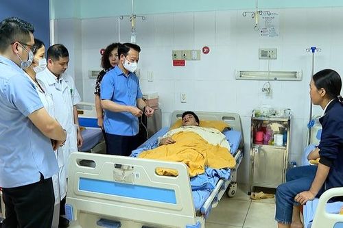 Các nạn nhân vụ tai nạn tại Công ty cổ phần Xi măng và khoáng sản Yên Bái được hỗ trợ 200 triệu đồng