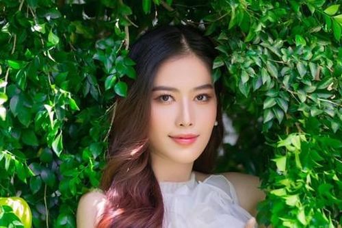 Nam Em công khai số dư tài khoản, có phải đây là lý do cô chưa làm đám cưới?