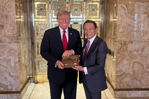 Lãnh đạo đảng cầm quyền Nhật Bản sang Mỹ gặp ông Donald Trump
