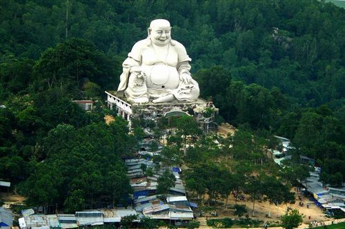 Chiêm ngưỡng những tượng Phật lớn nhất Việt Nam