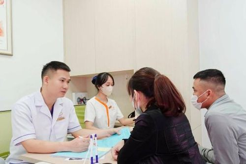 Đồng hành cùng các vợ chồng hiếm muộn trên hành trình 'tìm' con