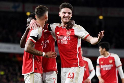 Arsenal vùi dập Chelsea 5-0