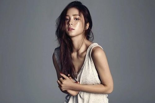 Thấy gì từ vụ nữ diễn viên Hàn bị nam quản lý quay lén