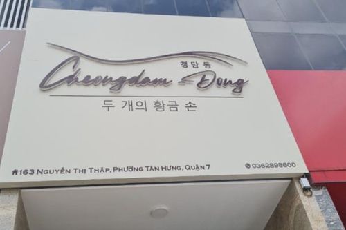 Tiệm massage ở TP.HCM ngang nhiên quảng cáo là phòng khám