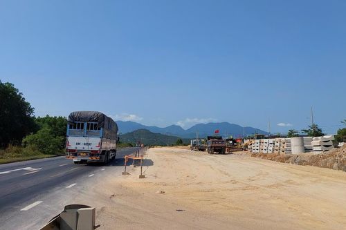 Đẩy nhanh tiến độ giải phóng mặt bằng thực hiện dự án cao tốc Hòa Liên - Túy Loan