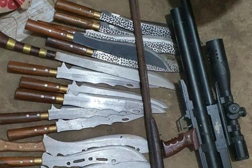 Sưu tầm, trưng bày trái phép vũ khí, người đàn ông bị xử phạt