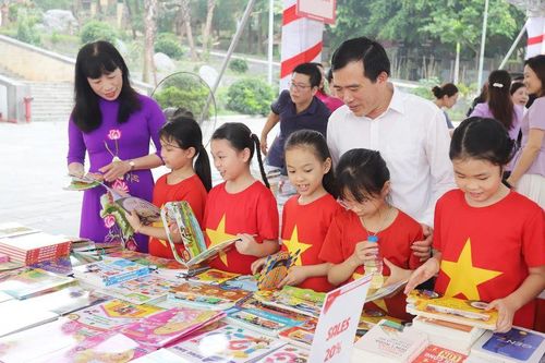 Nhiều hoạt động tại Hội Sách Đất Tổ hấp dẫn bạn đọc